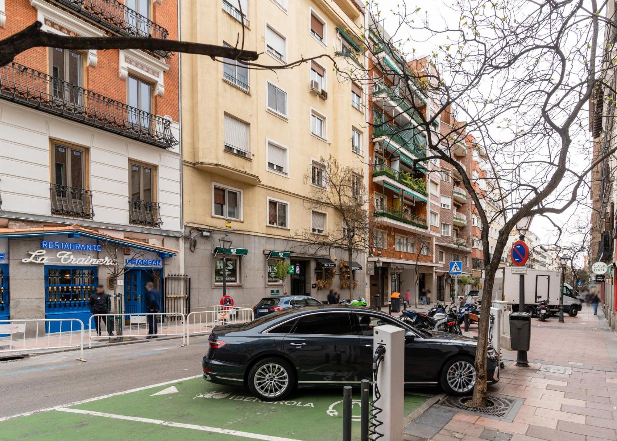 Executive -2Bedrooms 2Bathrooms - Salamanca - Mintystay マドリード エクステリア 写真
